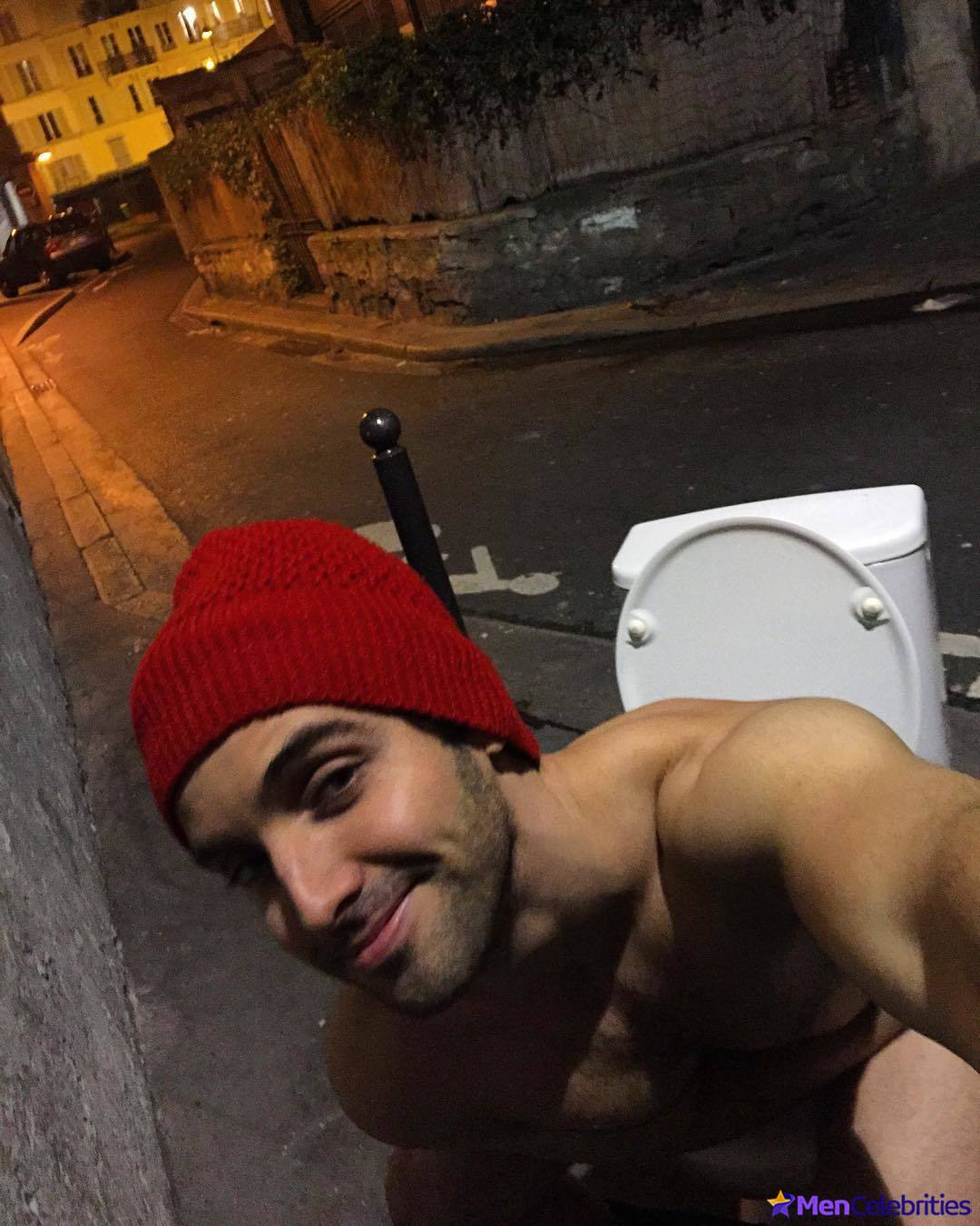 Paul W Downs naked and erotic pics