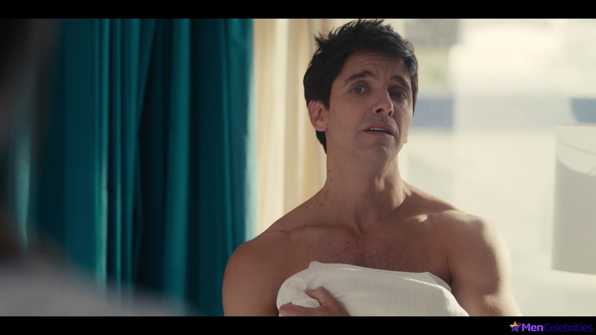 Paul W Downs nude and nsfw scenes