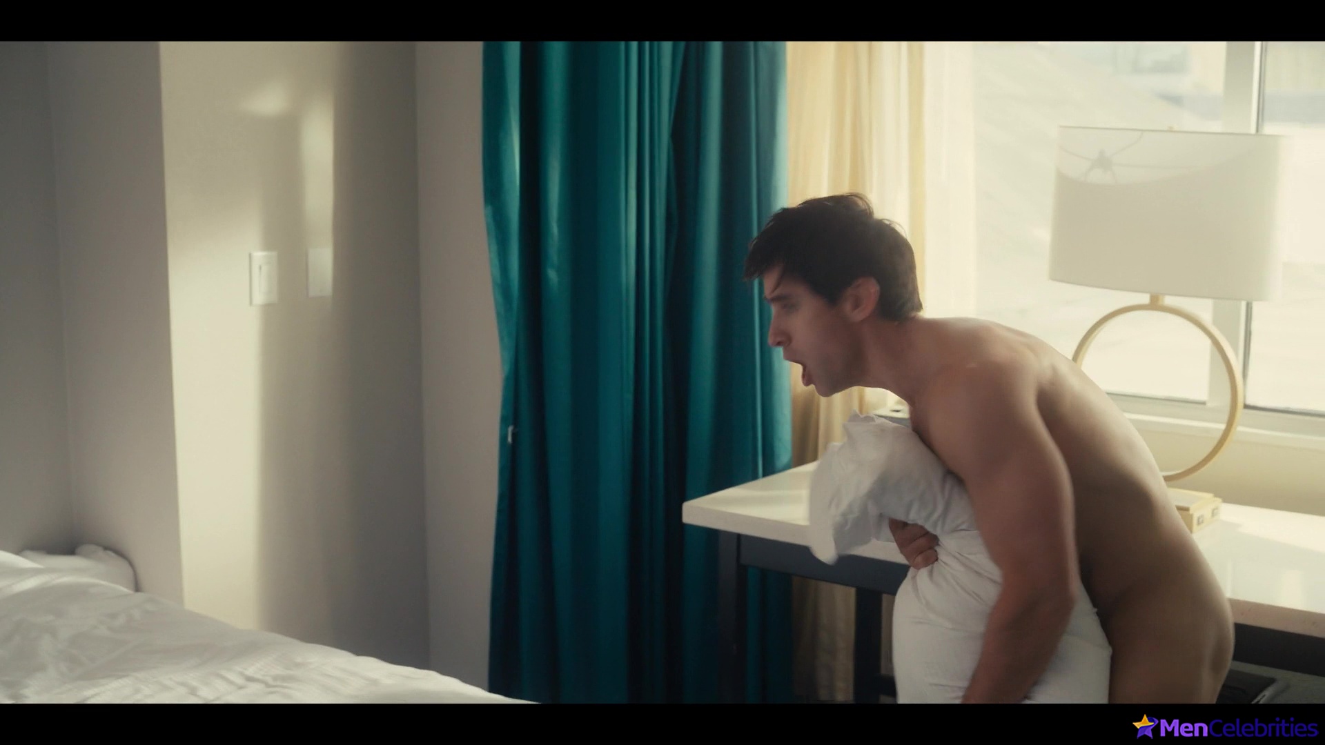 Paul W Downs nude and nsfw scenes
