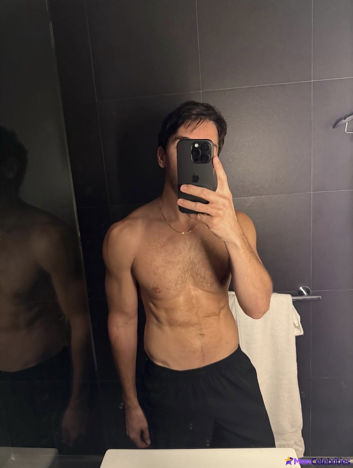 Paul W Downs naked selfie