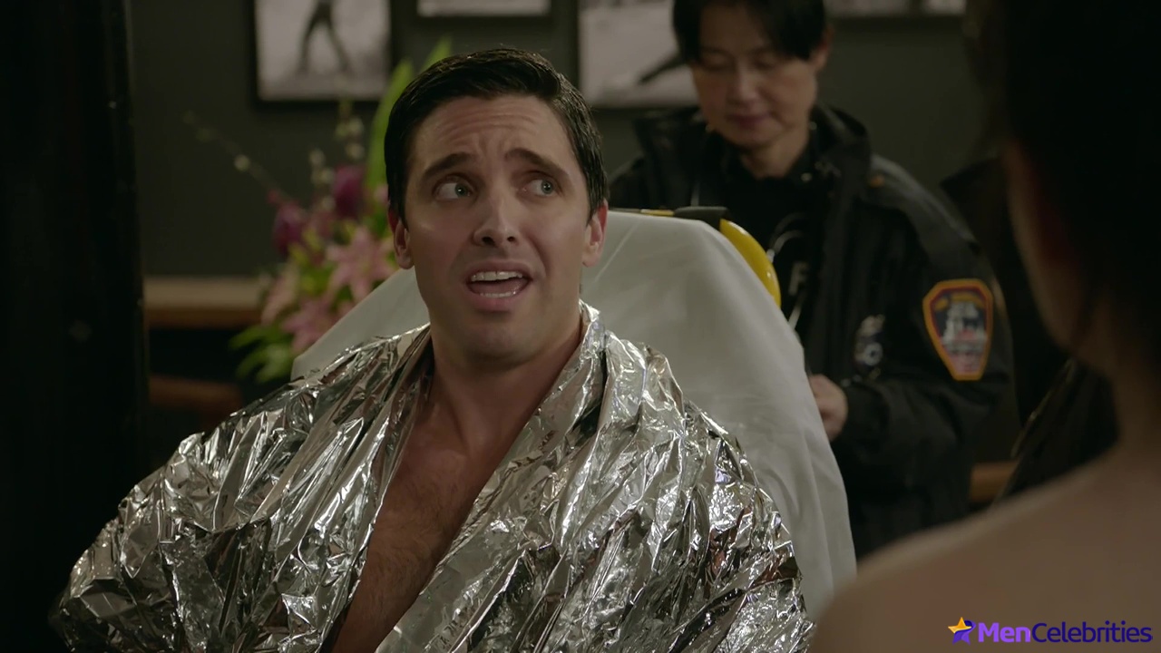 Paul W Downs nude and nsfw scenes