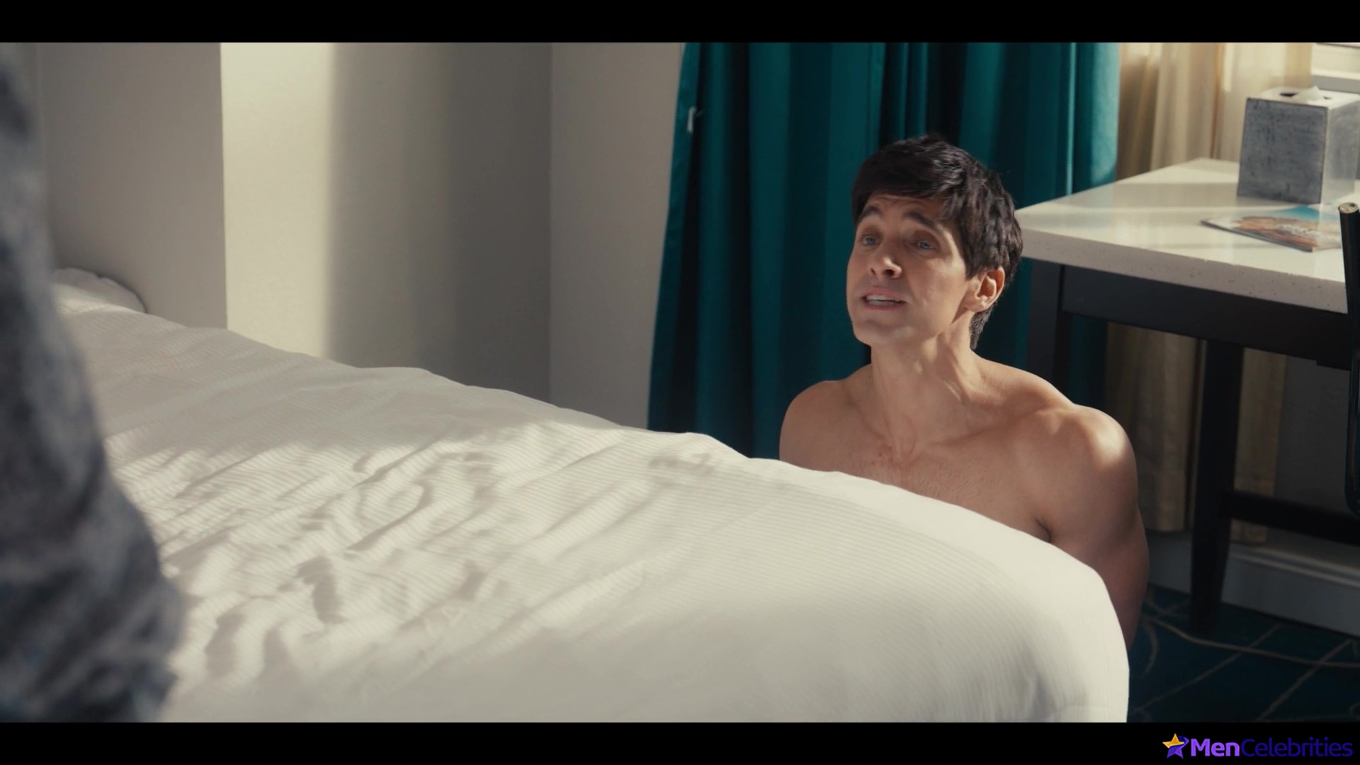 Paul W Downs nude and nsfw scenes