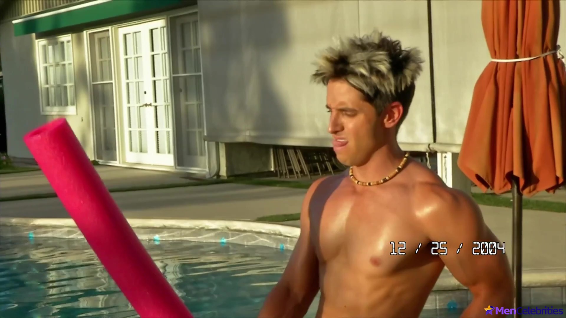 Paul W Downs nude and nsfw scenes