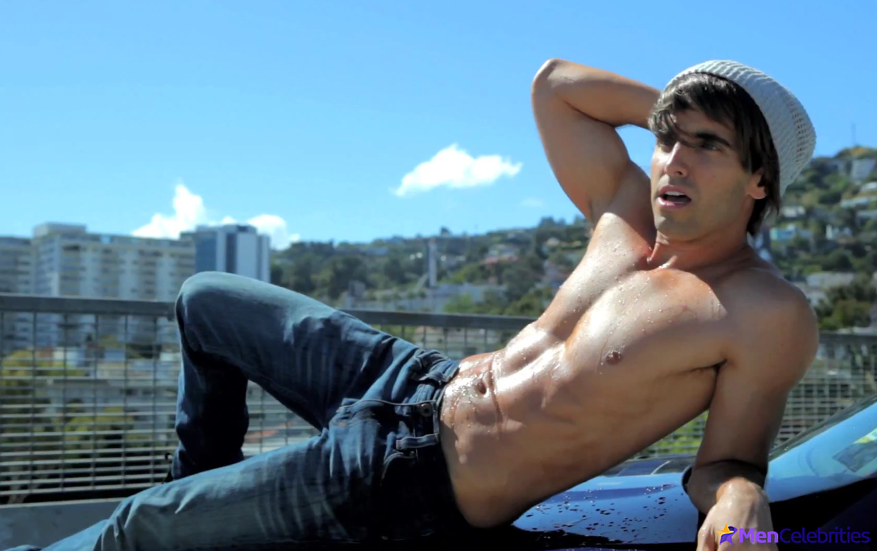 Paul W Downs naked and erotic pics