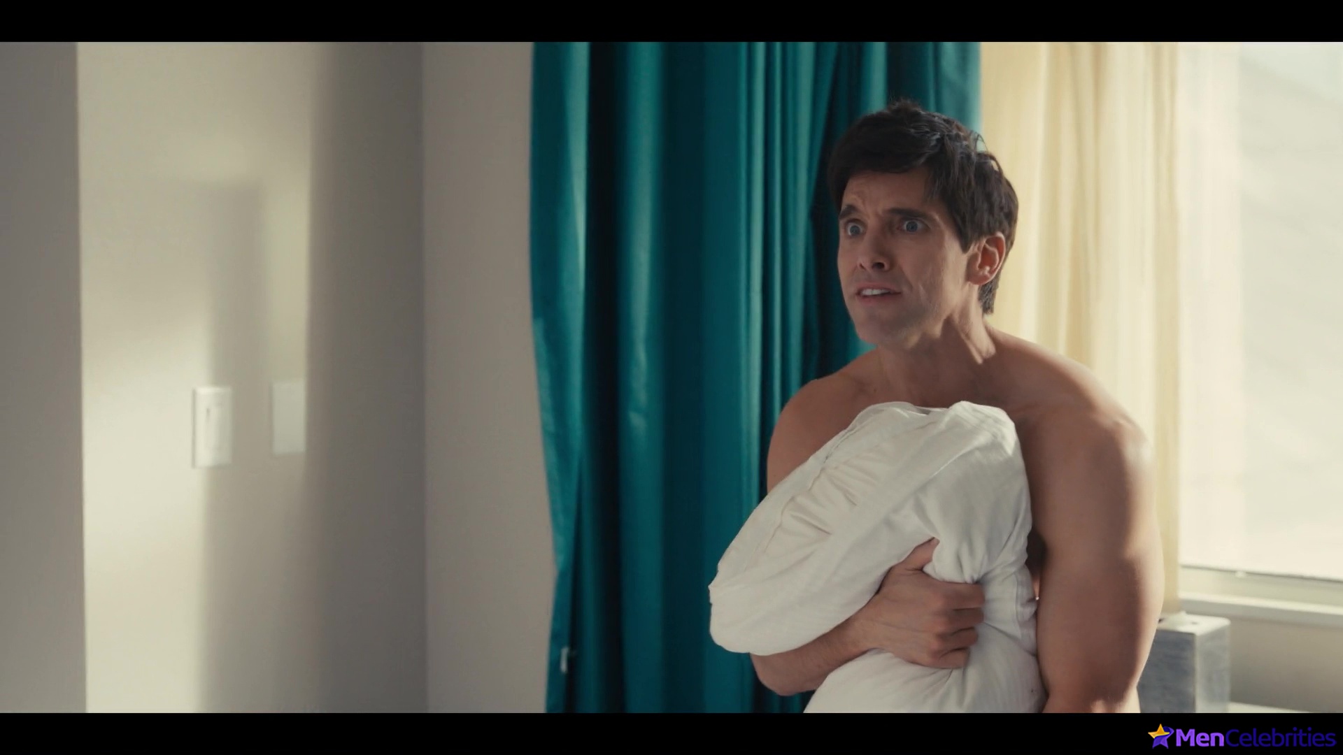 Paul W Downs nude and nsfw scenes