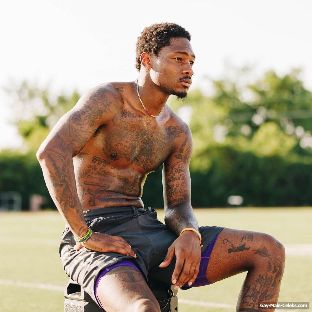 Stefon Diggs Nude Video And Huge Bulge Photos