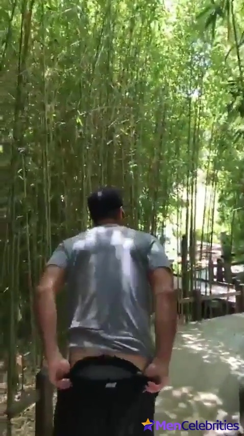 Taylor Kinney Exposes His Bare Ass on Instagram