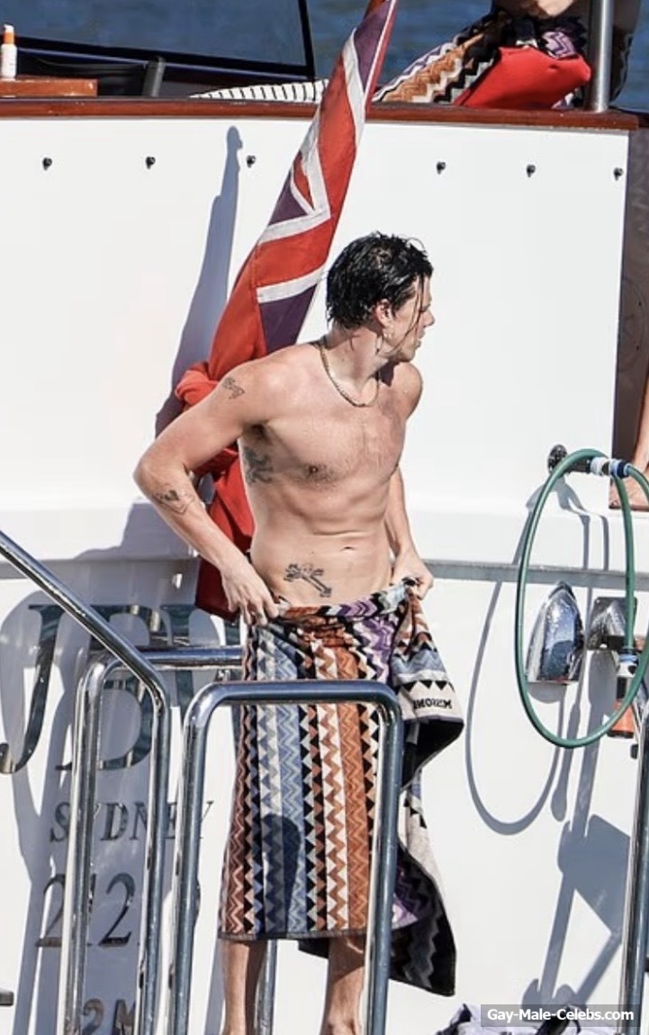 Yungblud nude and sexy pics