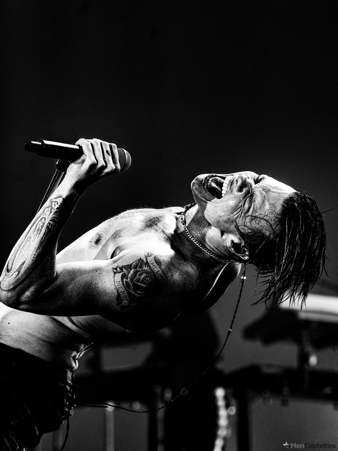 Yungblud nude and nsfw photos