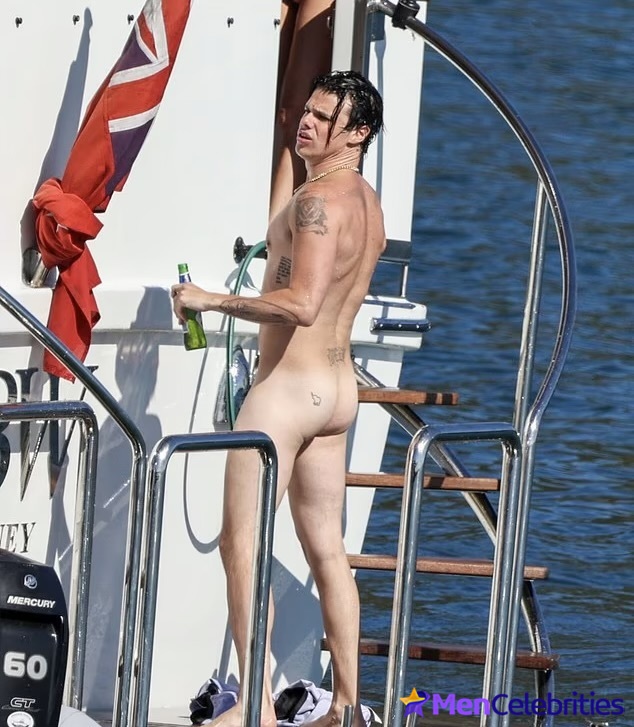Yungblud paparazzi nude and sexy shots
