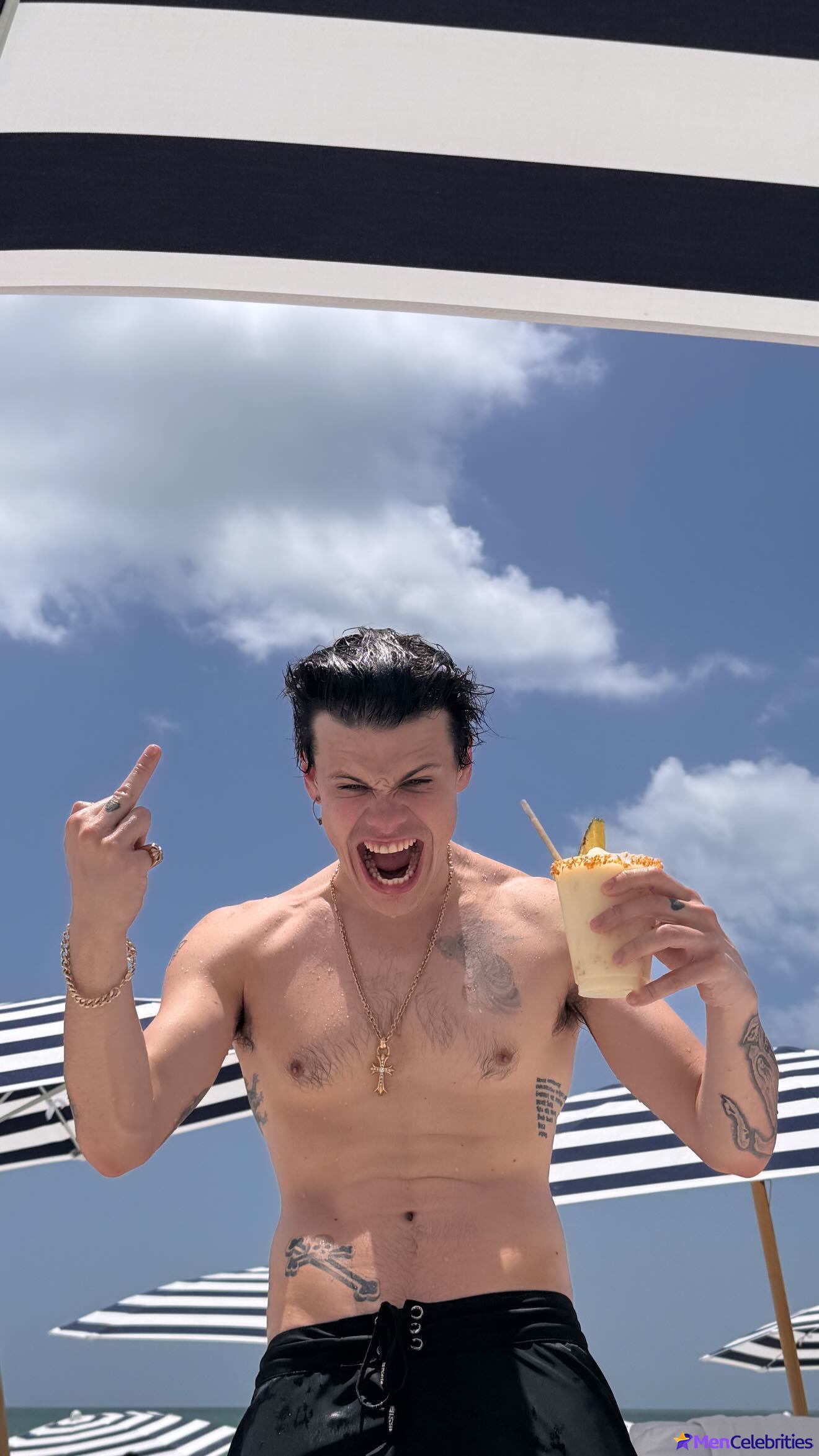 Yungblud nude and nsfw photos