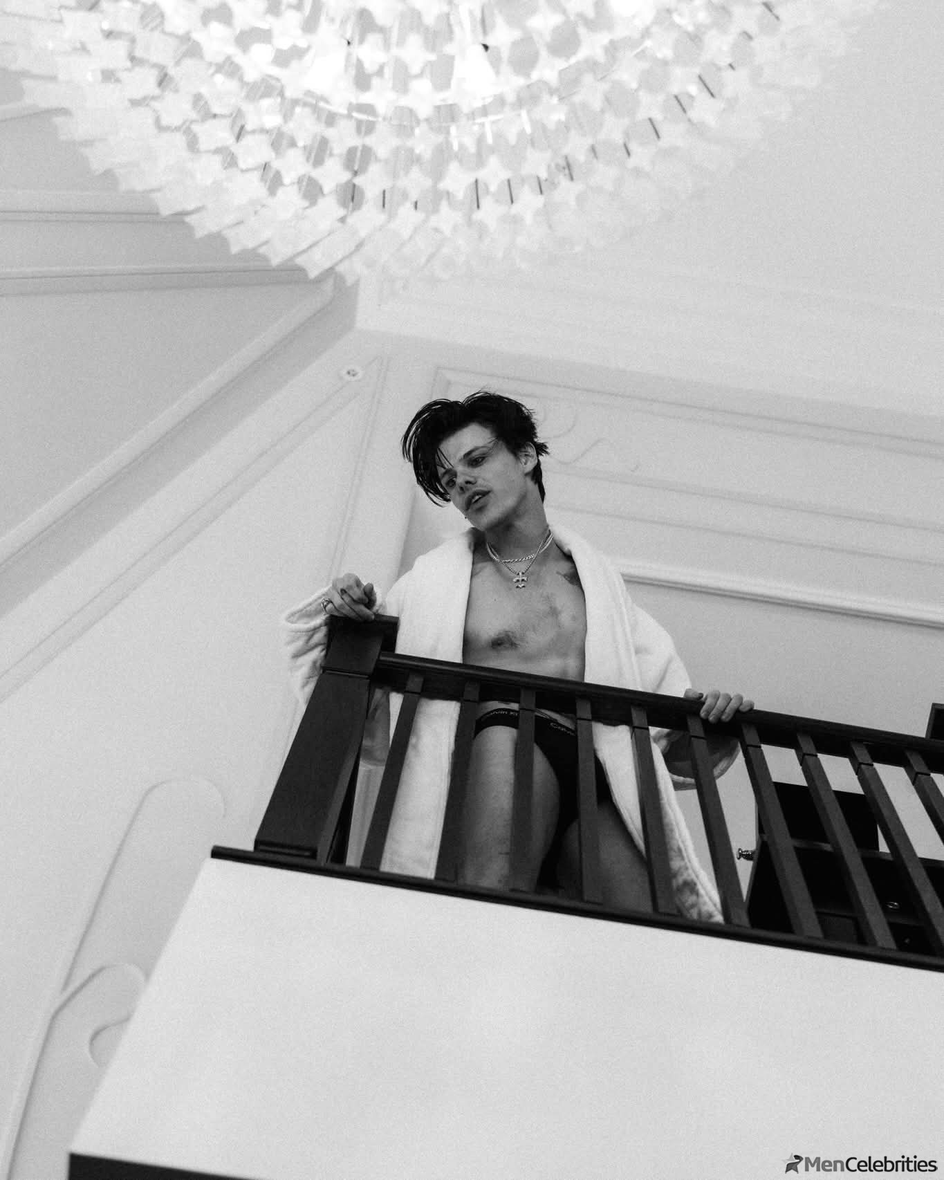 Yungblud nude and nsfw photos