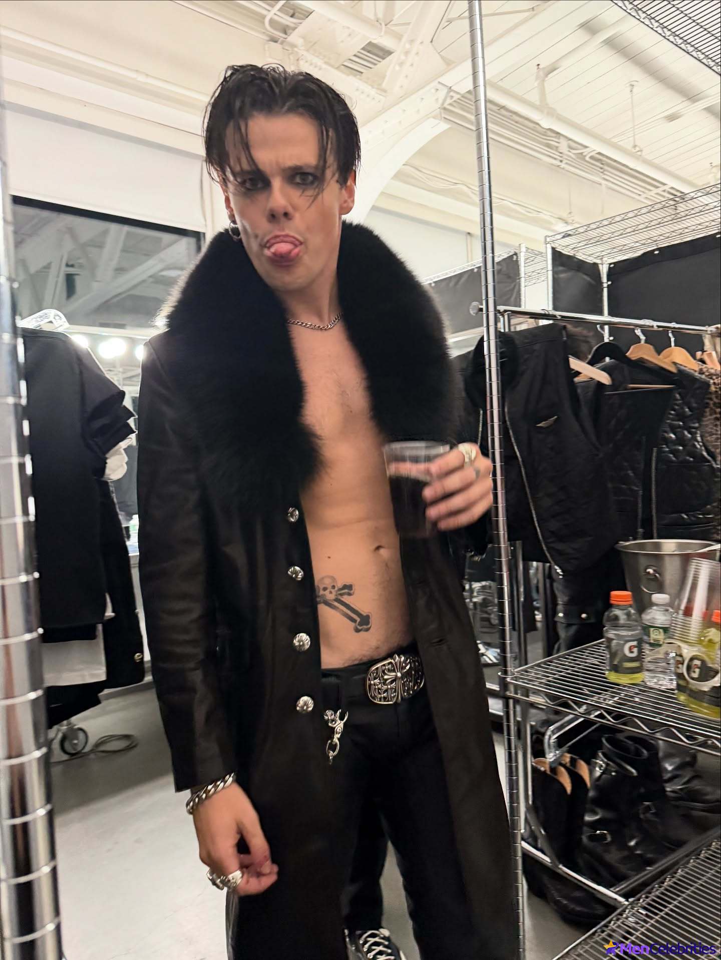 Yungblud nude and nsfw photos