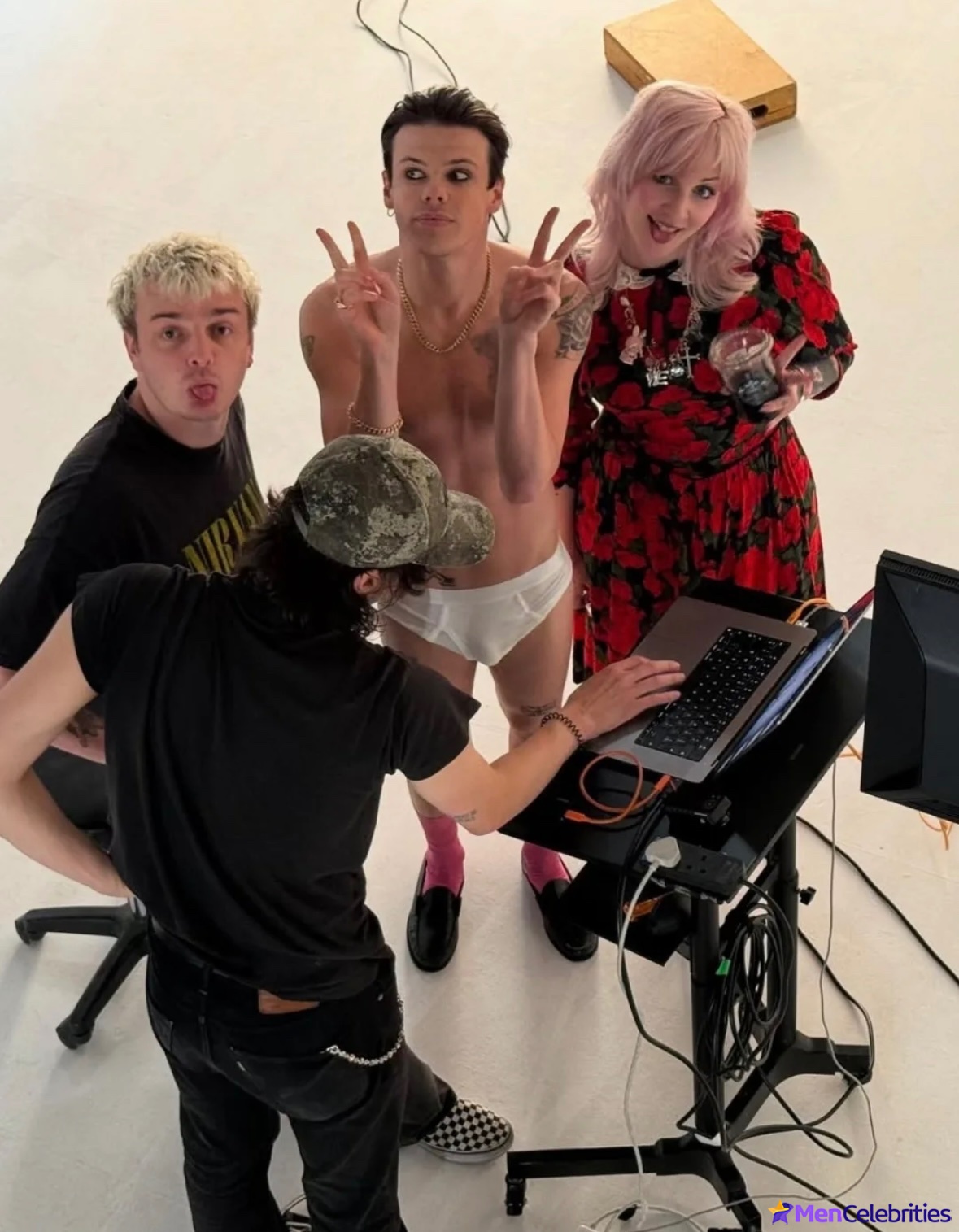 Yungblud nude and nsfw photos