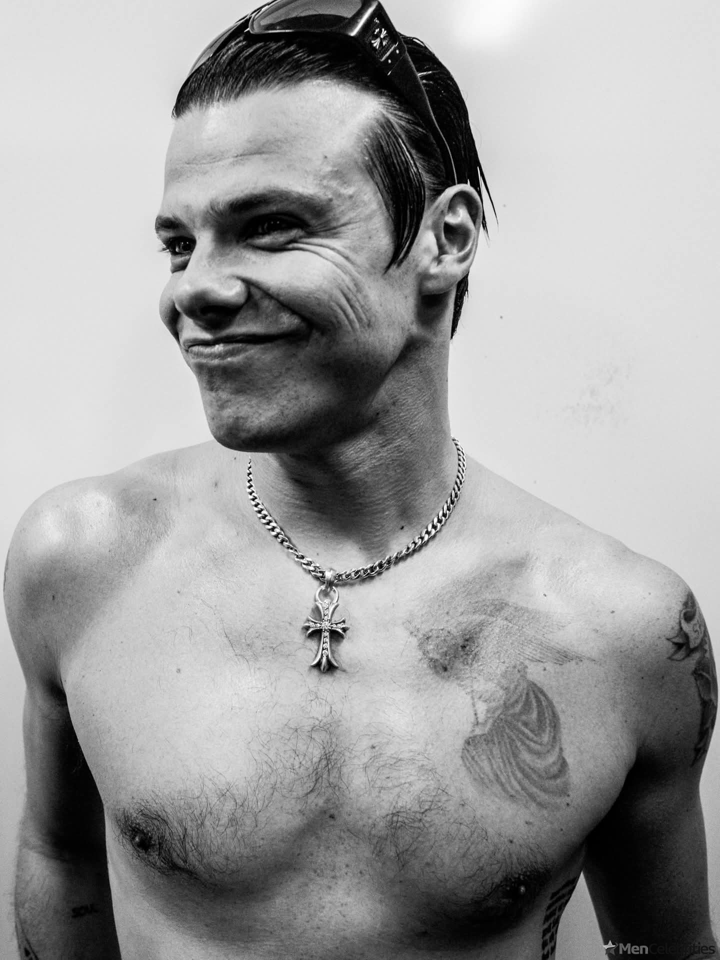 Yungblud nude and nsfw photos
