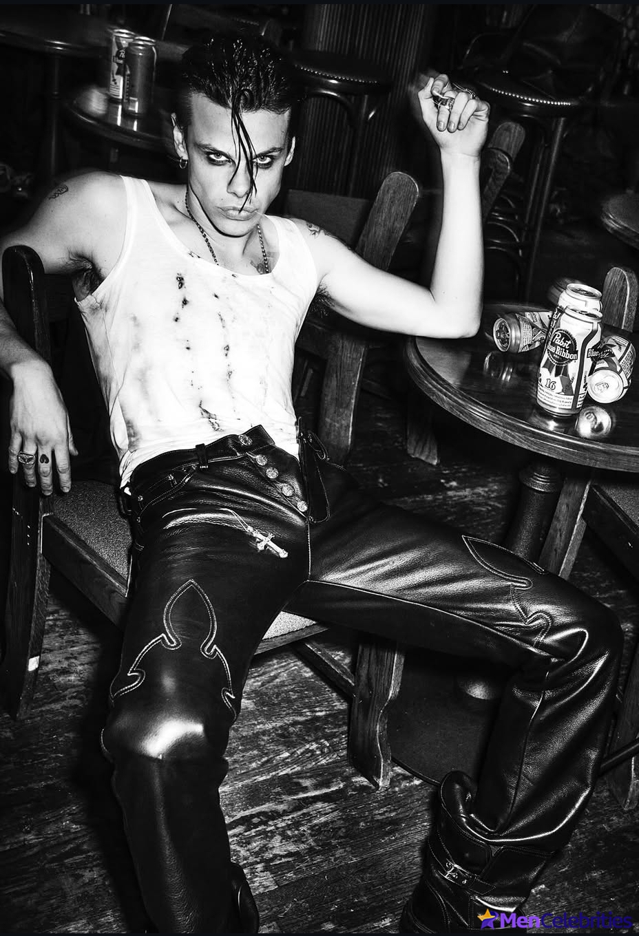 Yungblud nude and nsfw photos