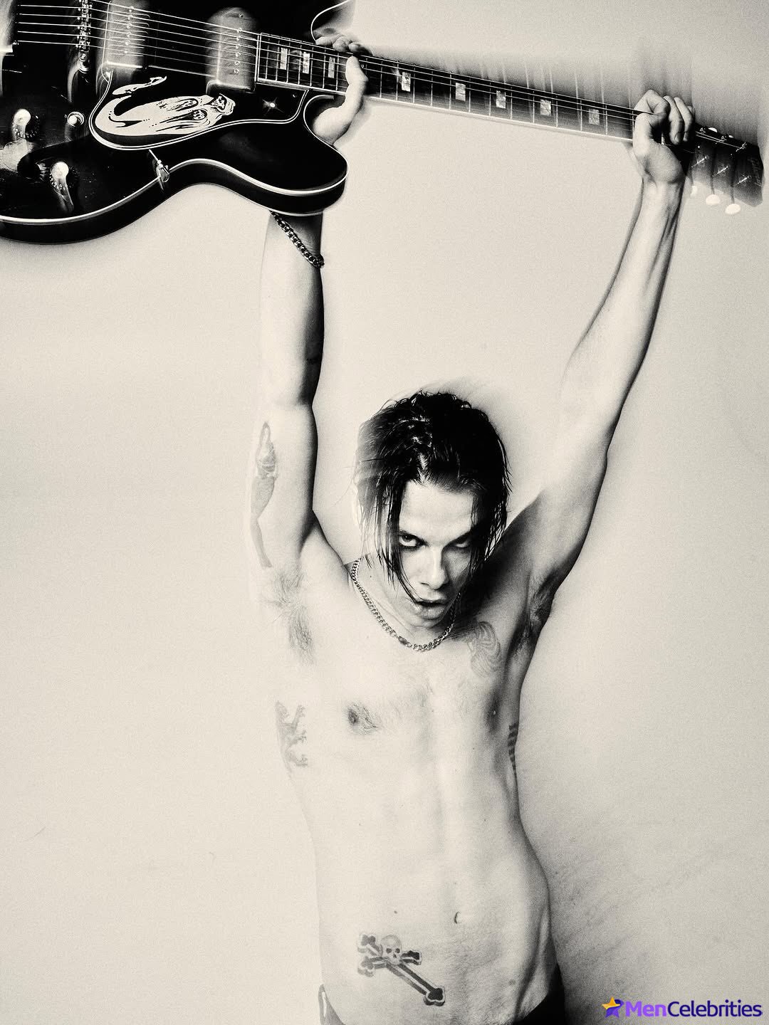 Yungblud nude and nsfw photos