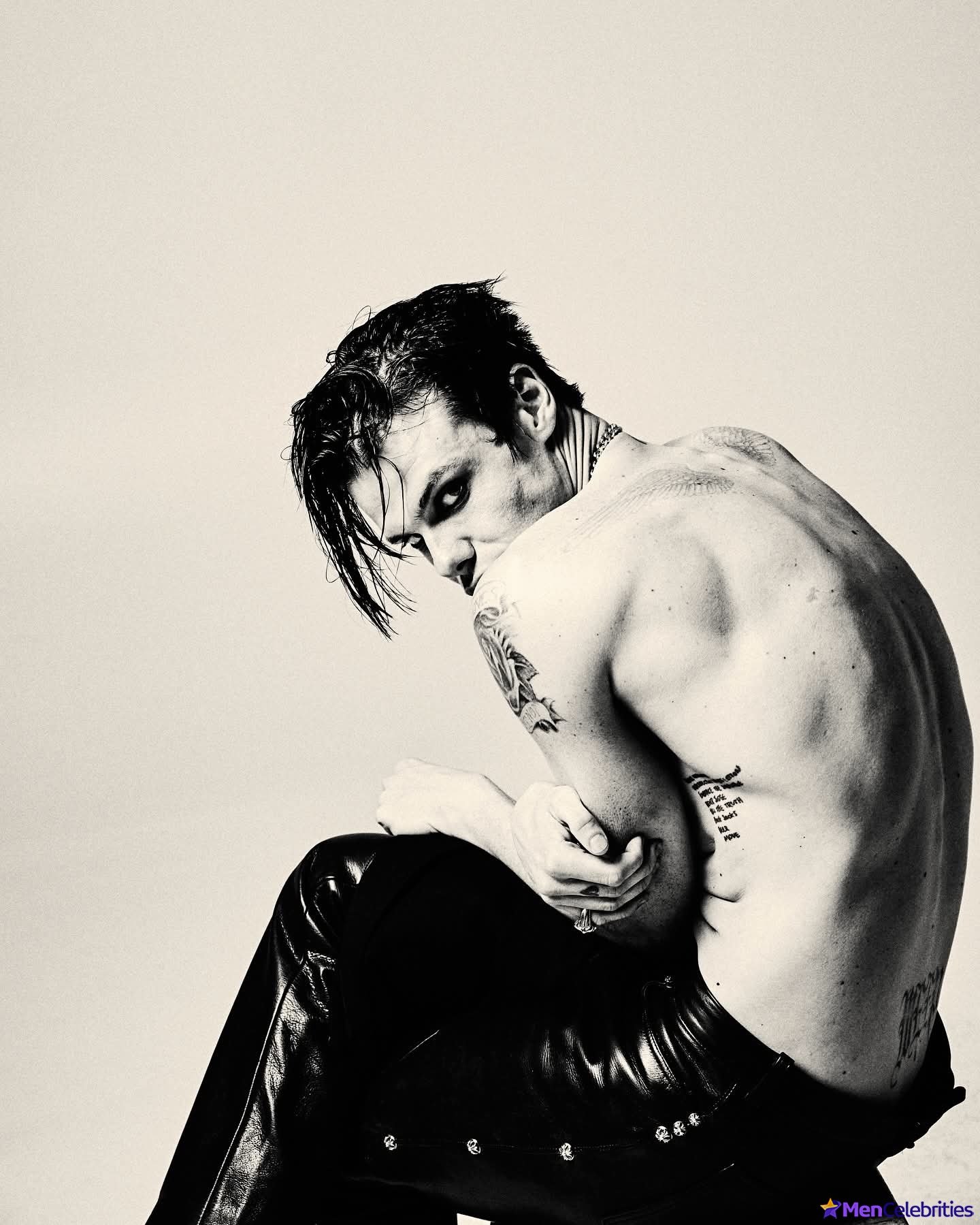 Yungblud nude and nsfw photos