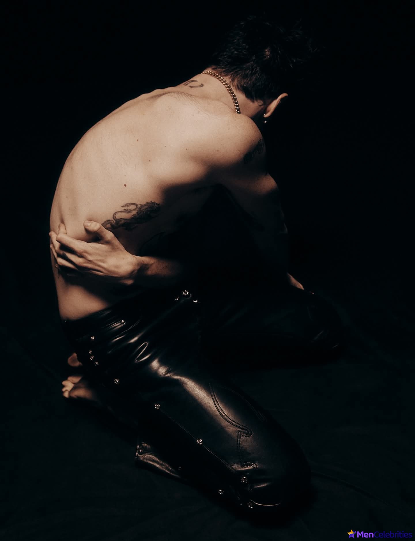 Yungblud nude and nsfw photos
