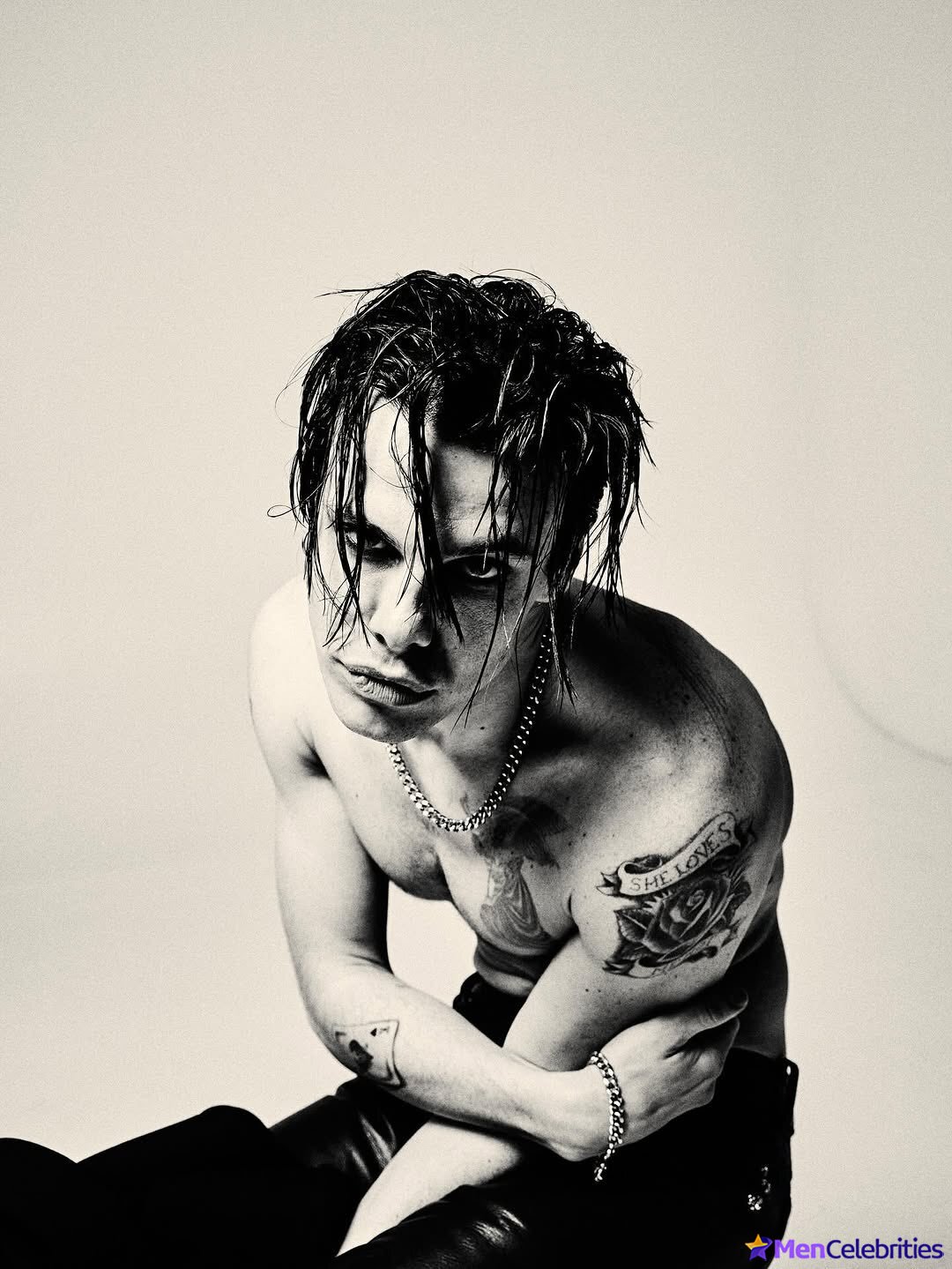 Yungblud nude and nsfw photos