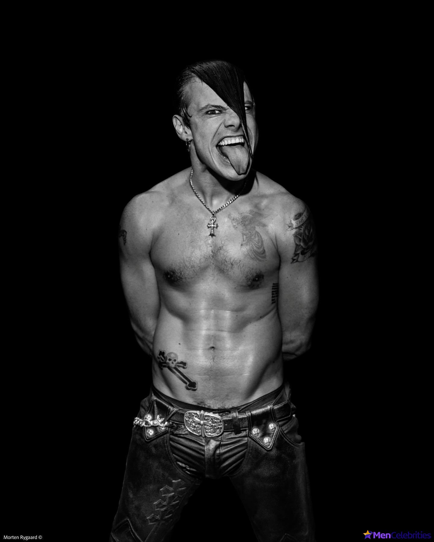 Yungblud nude and nsfw photos