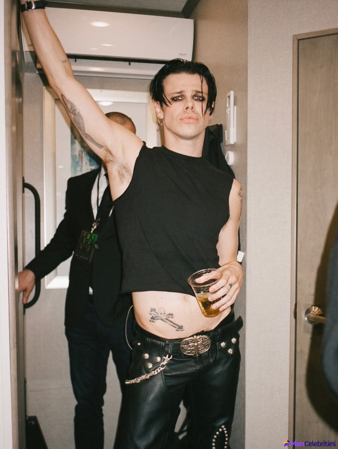 Yungblud nude and nsfw photos