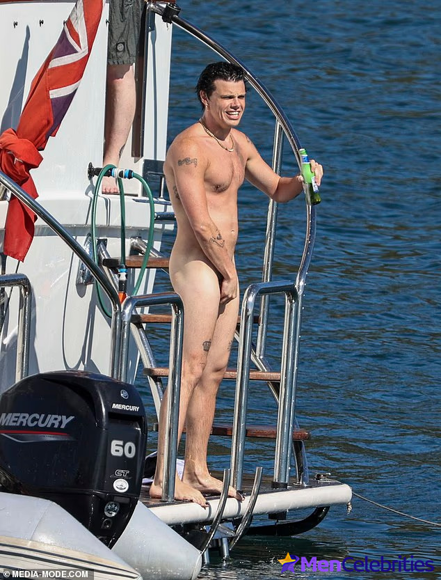 Yungblud paparazzi nude and sexy shots