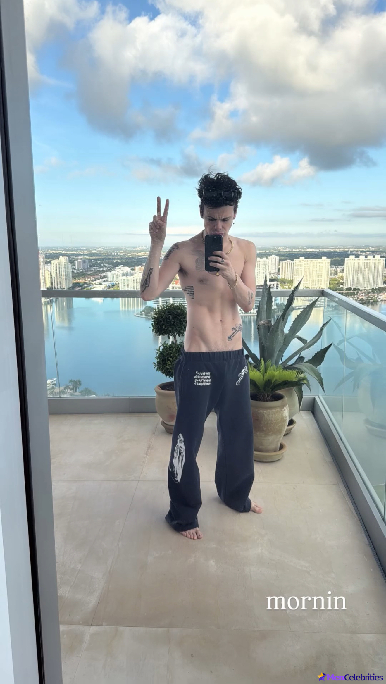 Yungblud nude and nsfw photos