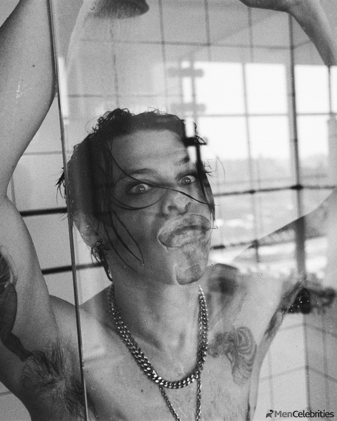 Yungblud nude and nsfw photos