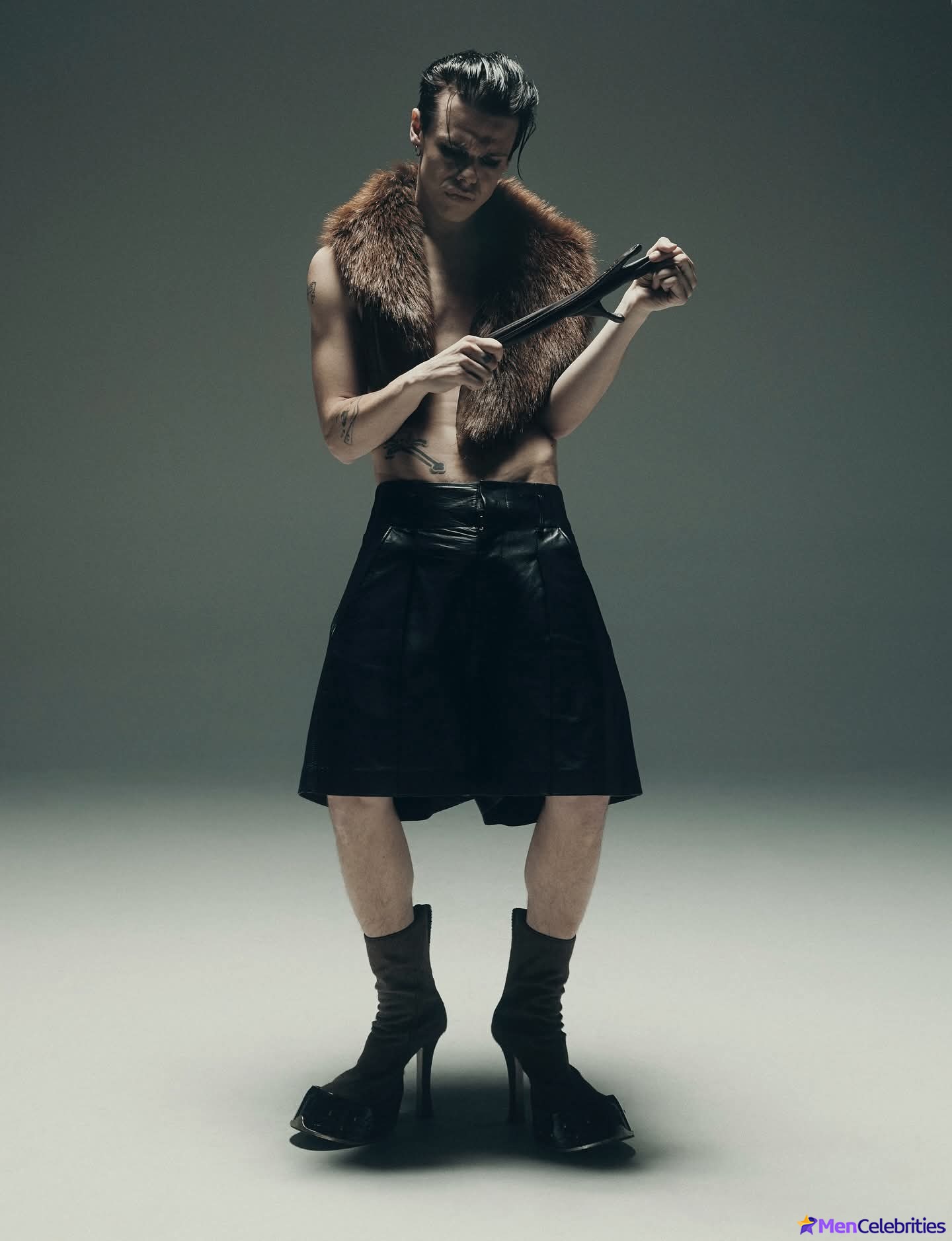 Yungblud nude and nsfw photos