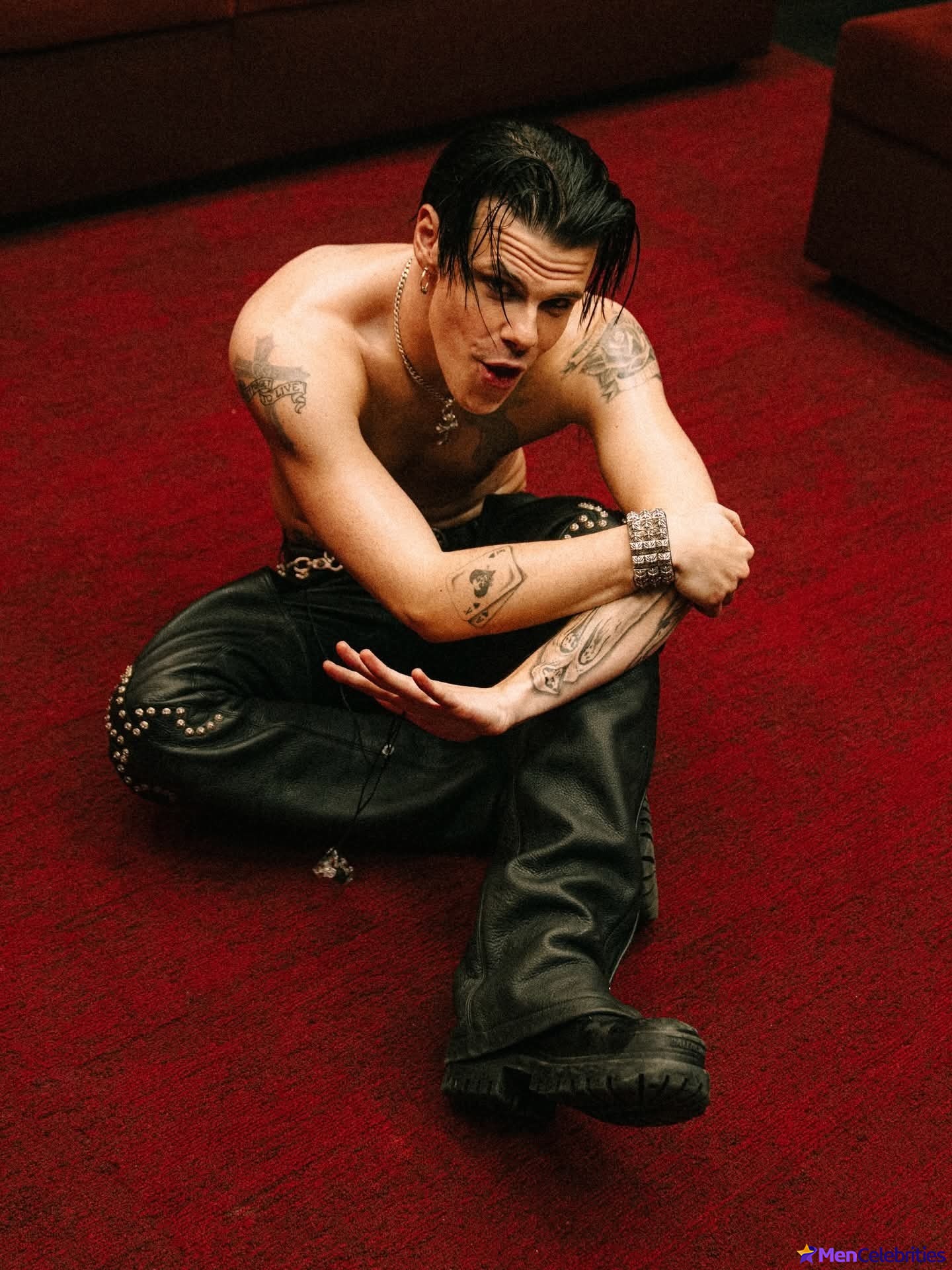 Yungblud nude and nsfw photos