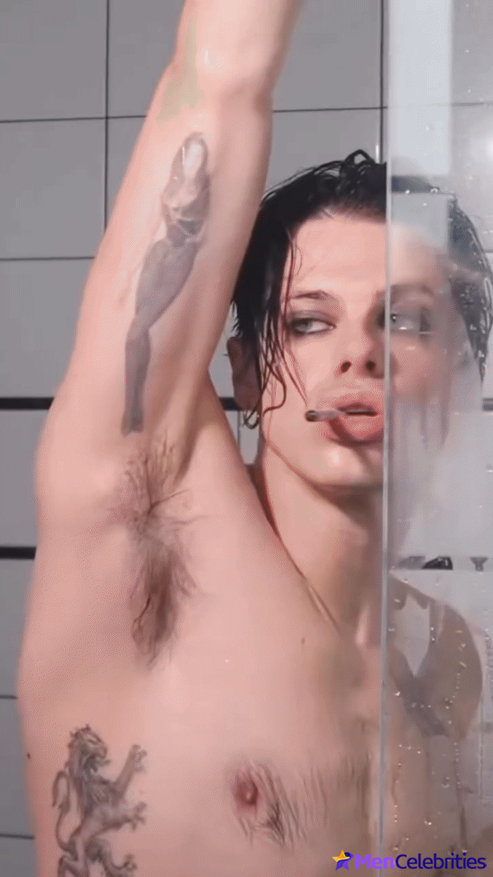 Yungblud nude and nsfw photos