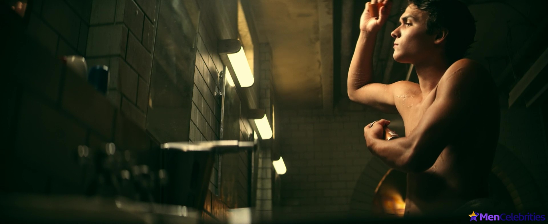 Benjamin Wadsworth nude and sex NSFW scenes