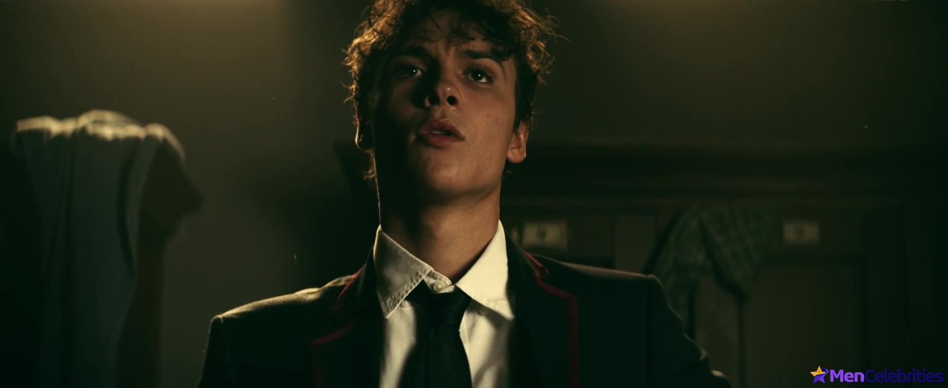 Benjamin Wadsworth nude and sex NSFW scenes