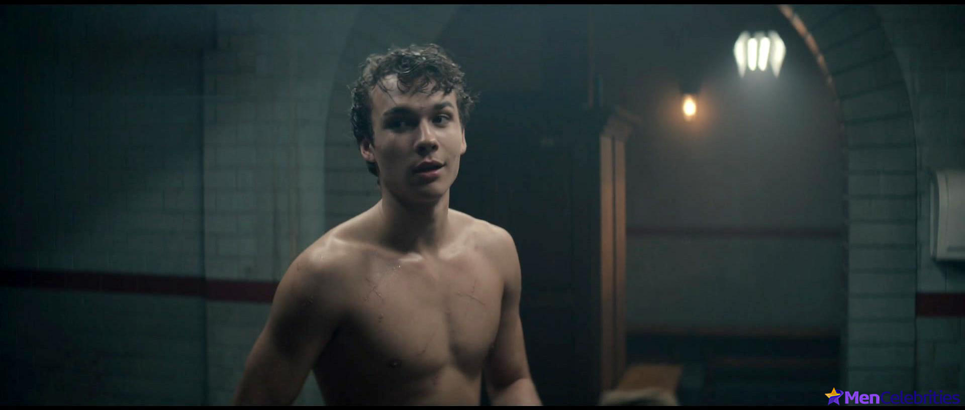 Benjamin Wadsworth nude and sex NSFW scenes