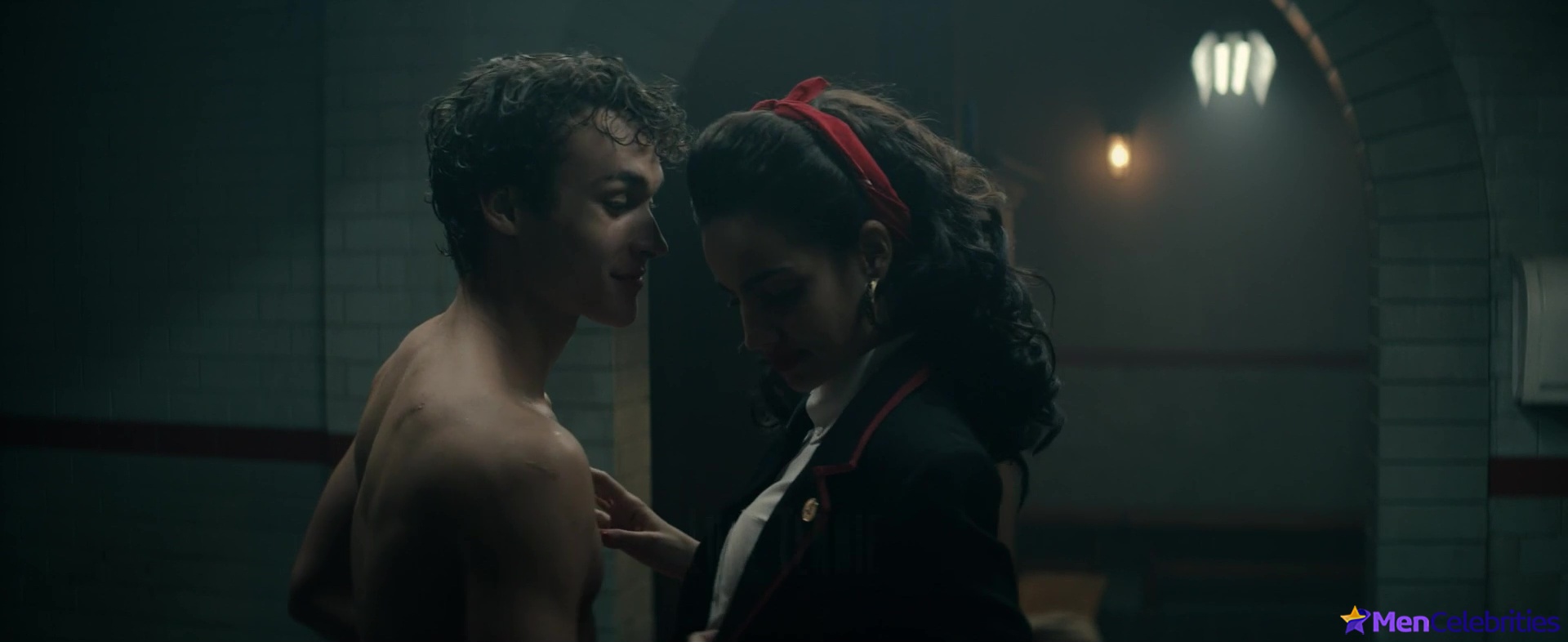 Benjamin Wadsworth nude and sex NSFW scenes