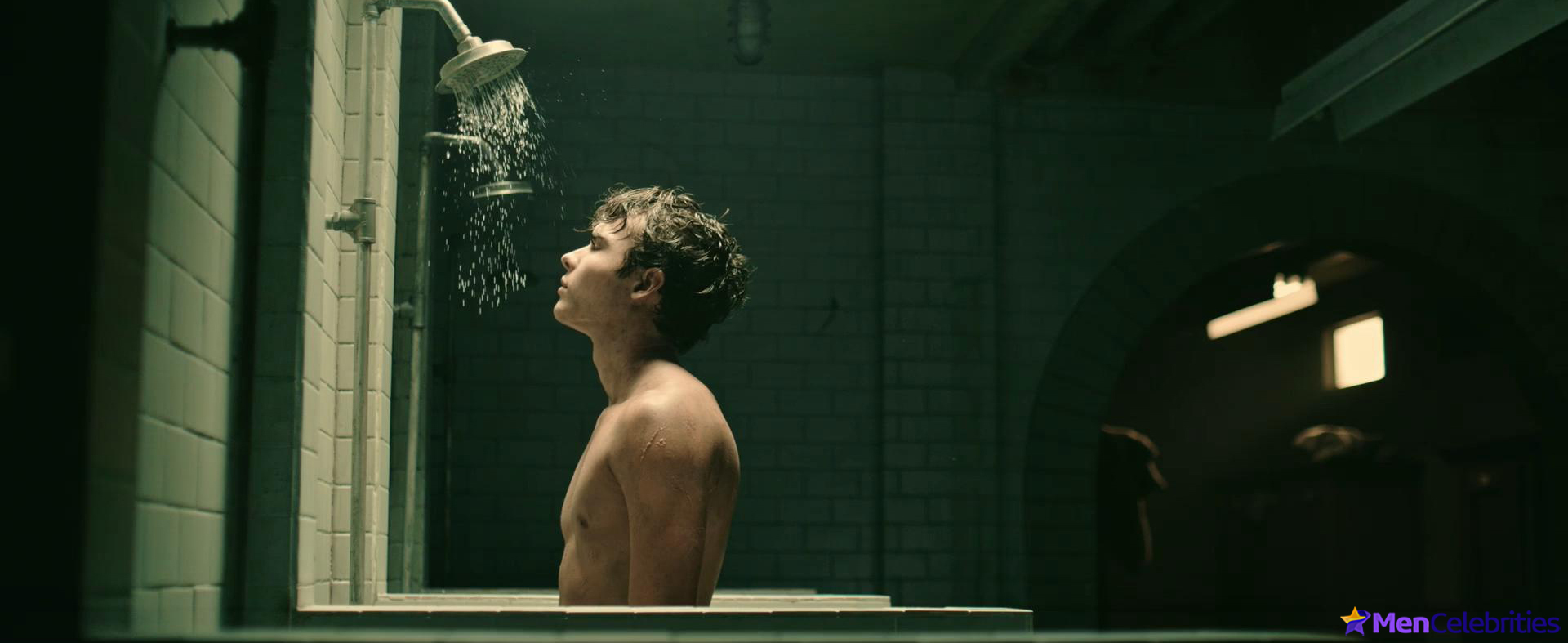 Benjamin Wadsworth nude and sex NSFW scenes