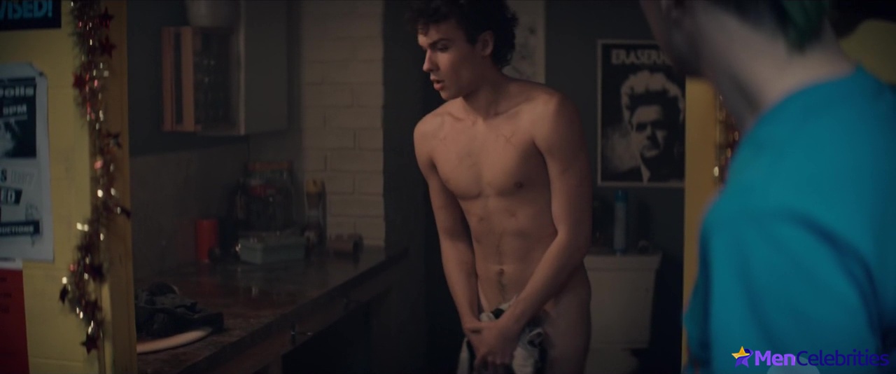 Benjamin Wadsworth nude and sex NSFW scenes