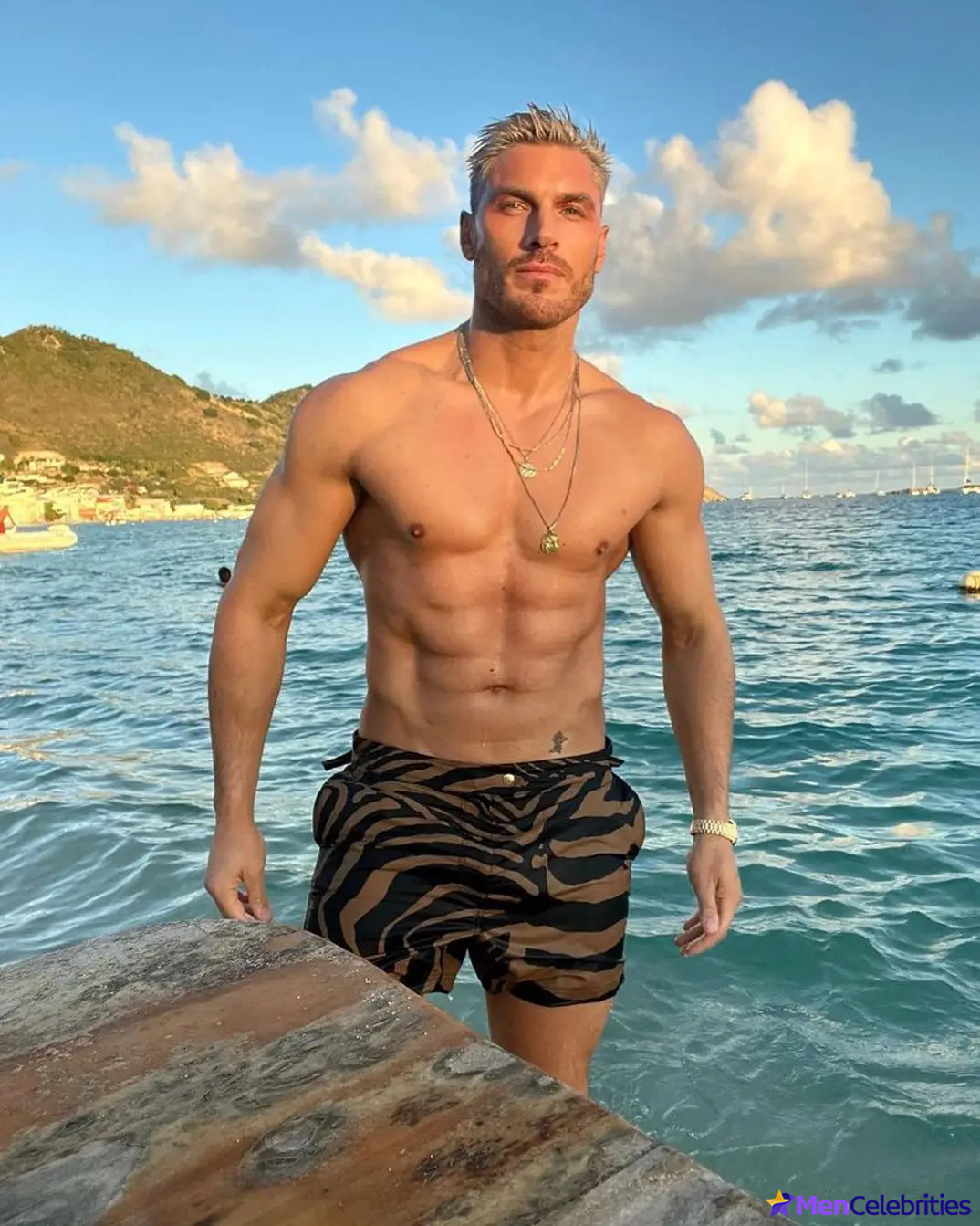 Chris Appleton shirtless and sexy pics