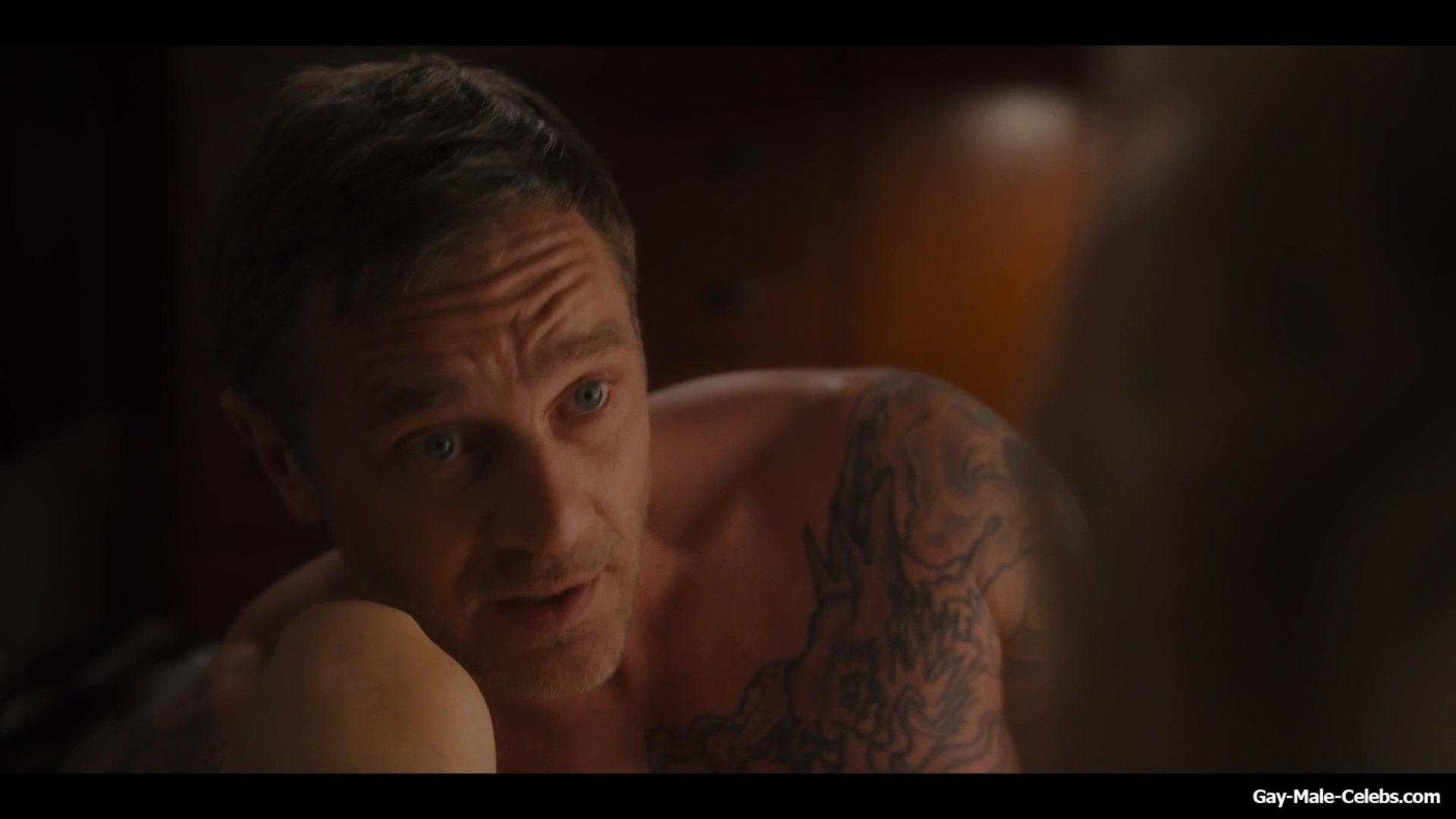 Devon Sawa Nude And Underwear Scenes in Hacks