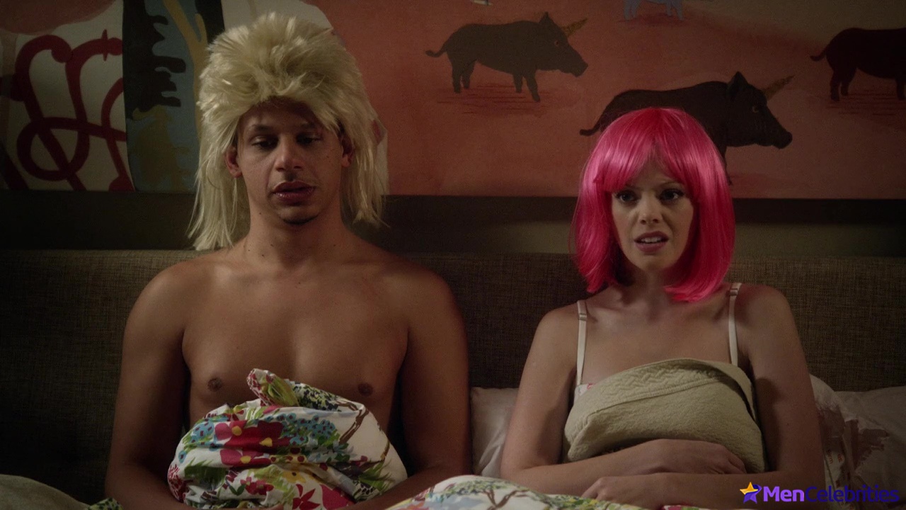 Eric Andre frontal nude and sex scenes