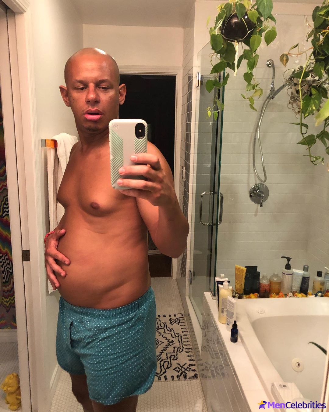 Eric Andr uncensored nude and underwear shots