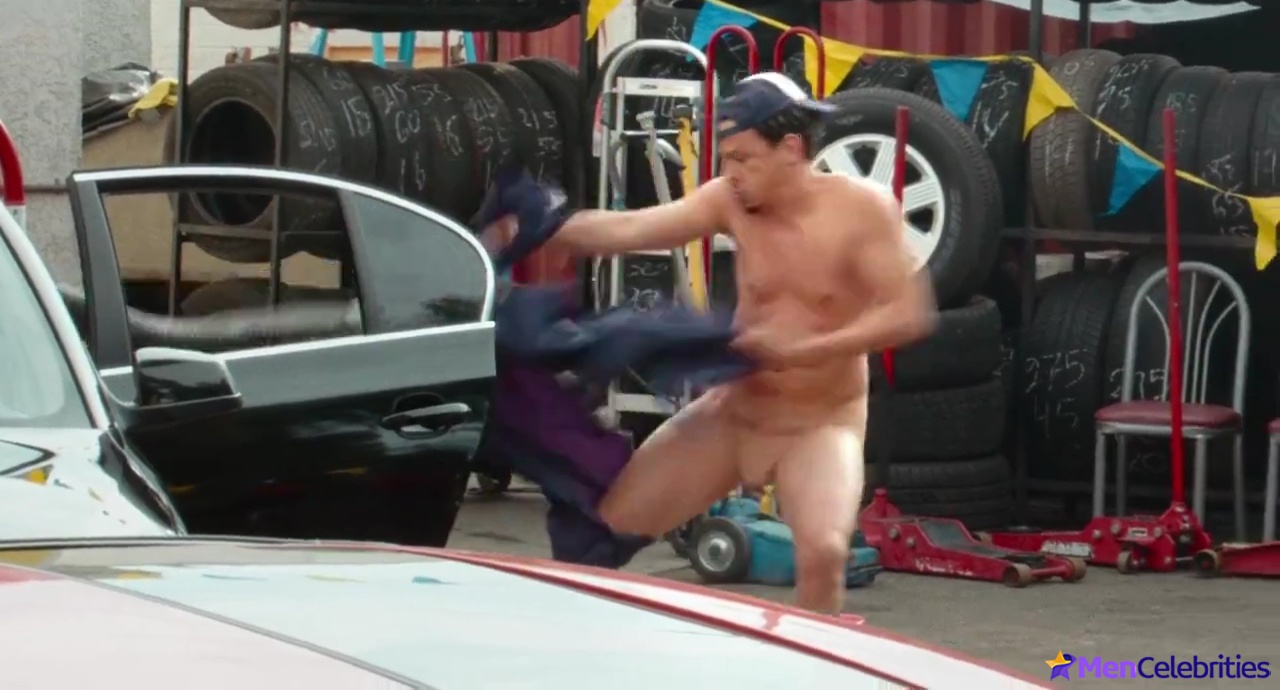 Eric Andre frontal nude and sex scenes