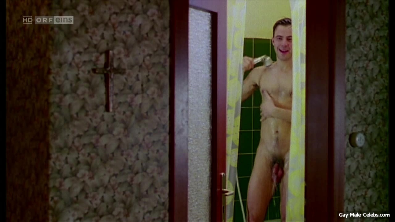 Felix Eitner Nude Dick In Shower Scenes in The Trio