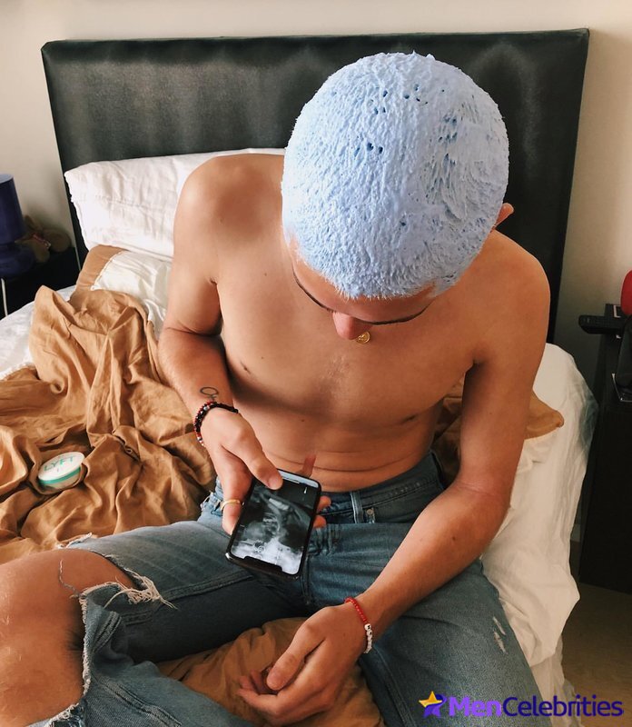 Felix Sandman nude ass and underwear pics