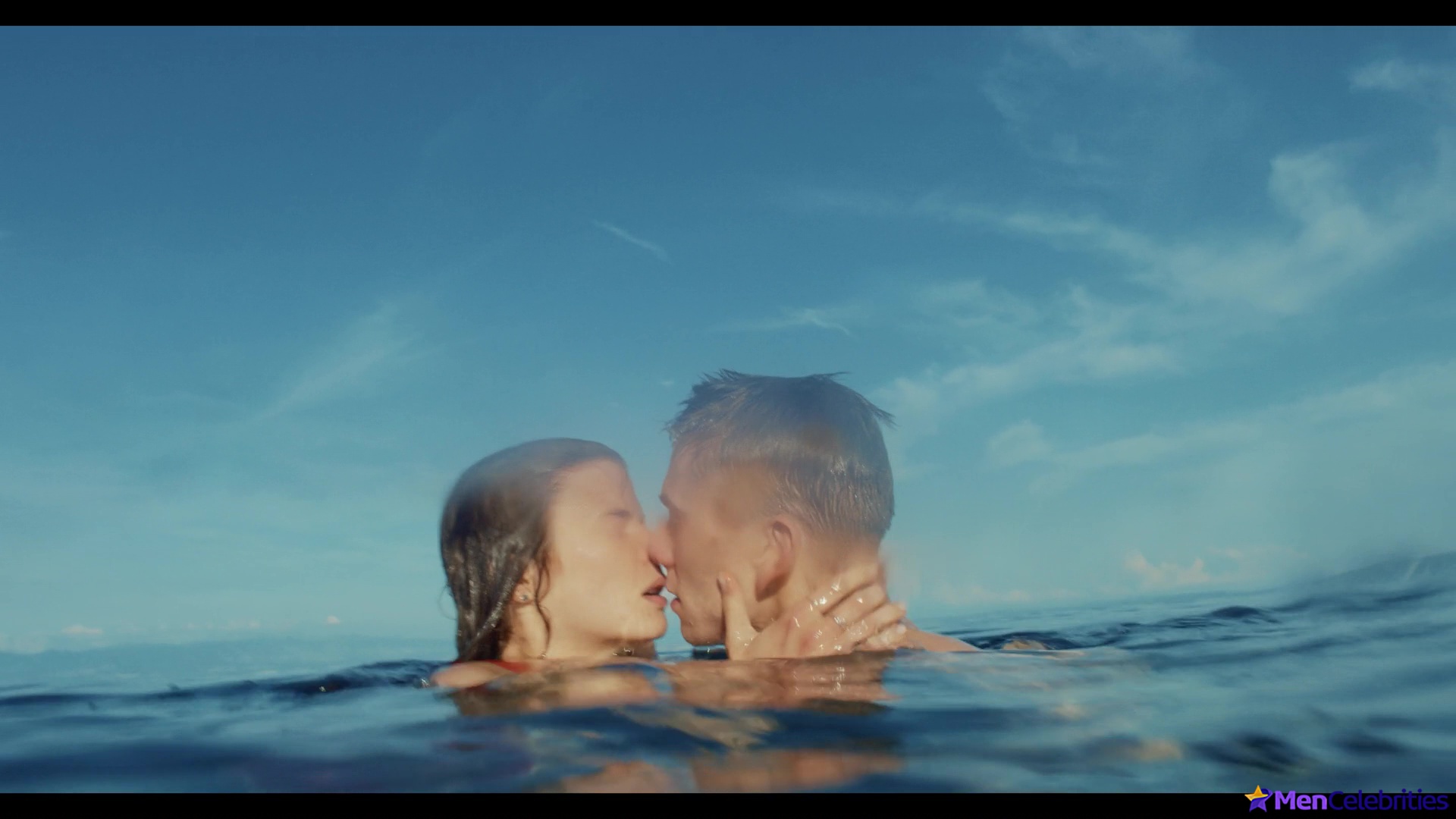 Felix Sandman frontal nude and sex scenes