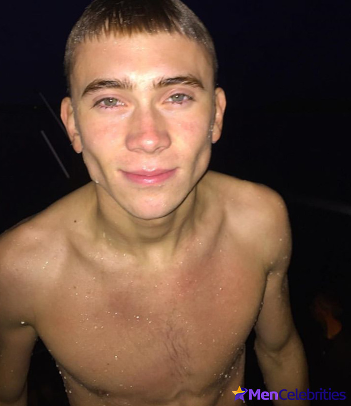 Felix Sandman nude ass and underwear pics