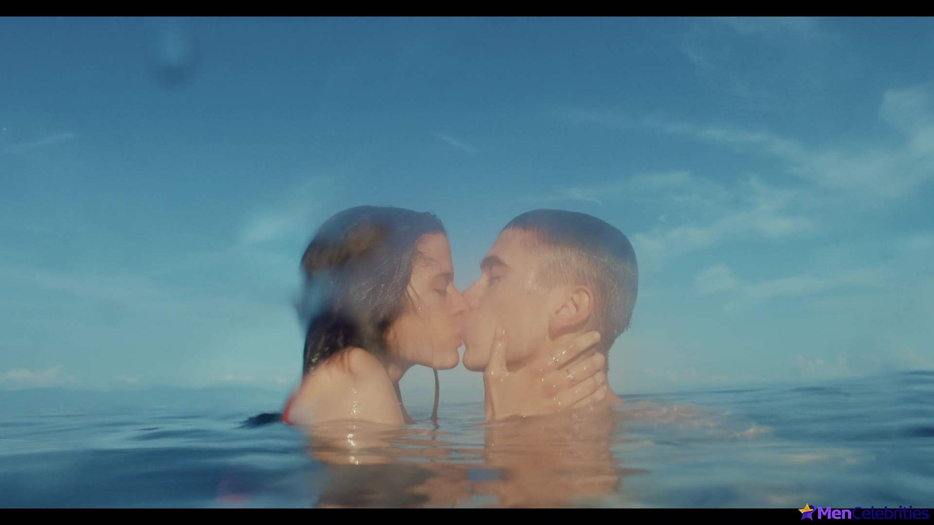 Felix Sandman frontal nude and sex scenes