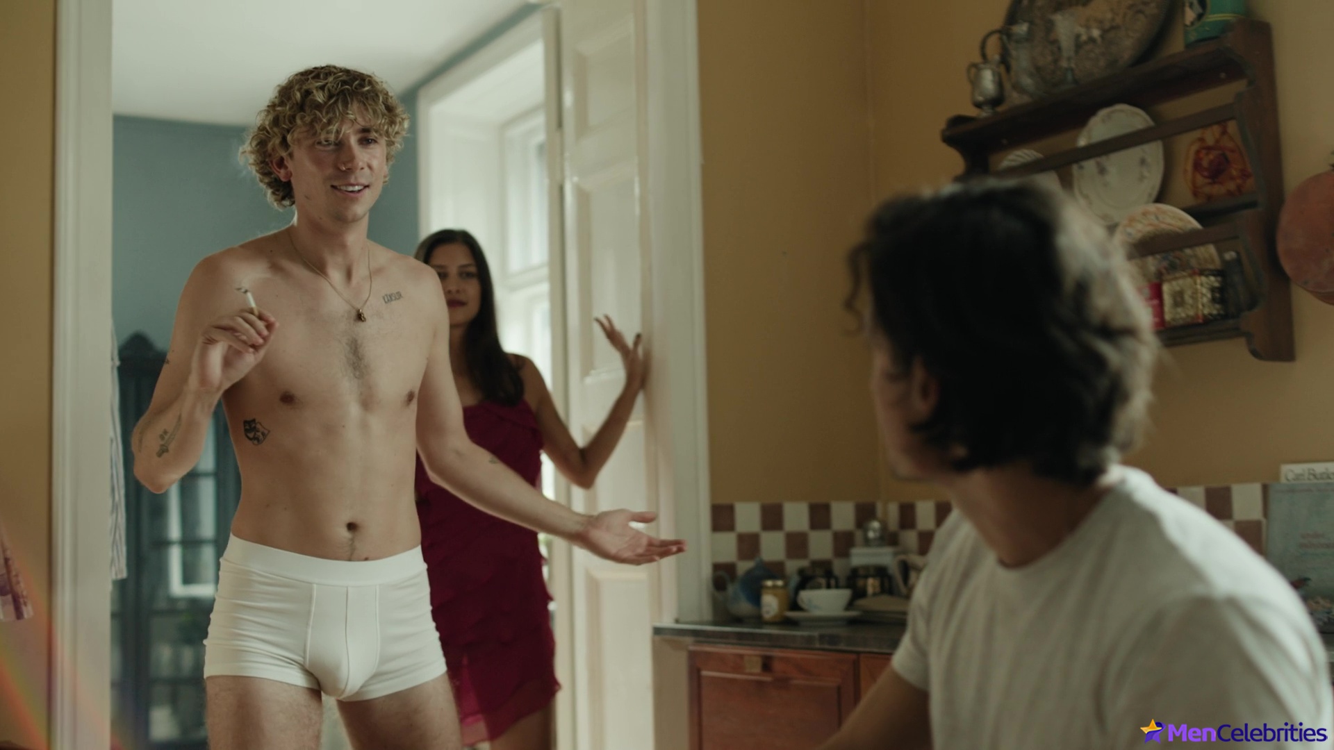 Felix Sandman shirtless