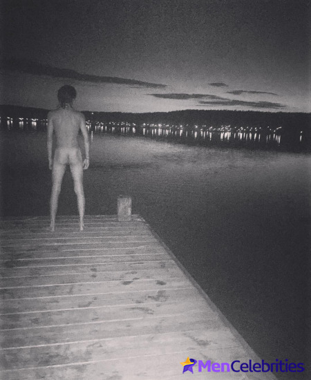 Felix Sandman nude ass and underwear pics